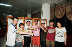 新动力 助梦想 同努力 创辉煌—开云足球体育（北京）有限公司2014澄江悦椿春游行