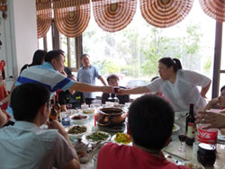 新动力 助梦想 同努力 创辉煌—开云足球体育（北京）有限公司2014澄江悦椿春游行